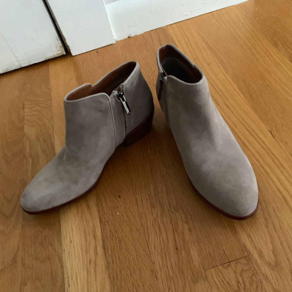 "Petty" Chelsea Boot by Sam Edelman